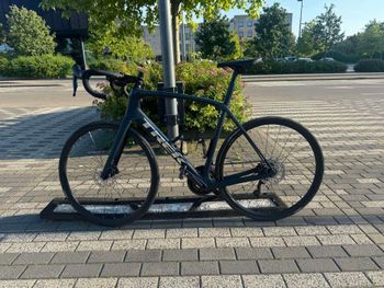 Used Trek Domane SL 5 2021 2021 Road & Gravel, Black — image 2 of 6