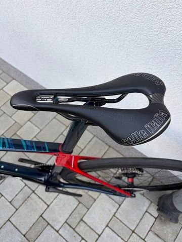 Used Orbea ORCA M20iLTD 2022 2022 Road & Gravel, Blue — image 10 of 13