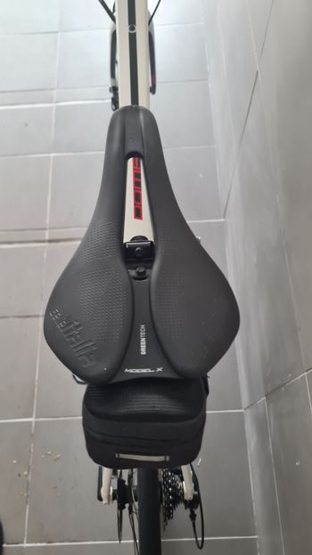 Used Trek Domane AL 3 Disc 2022 2022 Road & Gravel — image 4 of 9