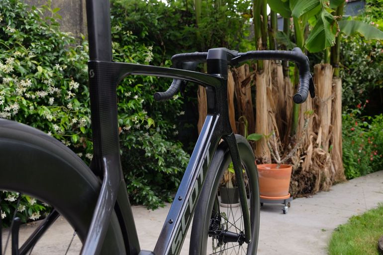 Used Scott Foil Shimano 105 2025 Road & Gravel — image 10 of 11