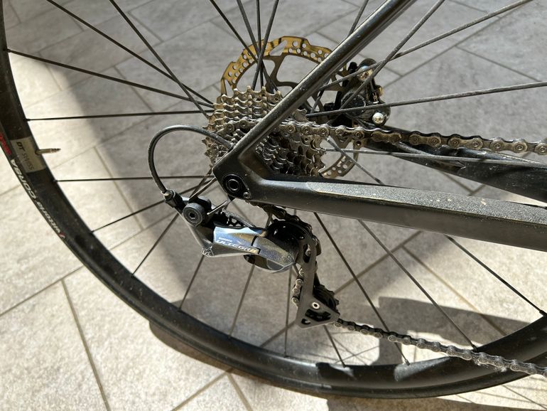 Used BMC Roadmachine FIVE 2023 2023 Road & Gravel, Black — image 4 of 4