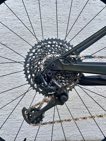 Used Canyon Lux CF SLX 9.0 2020 2020 Mountainbike — image 5 of 8