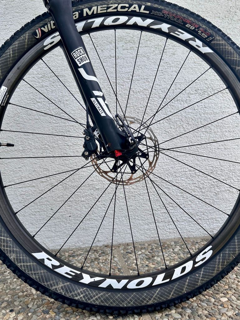 Used Canyon Lux CF SLX 9.0 2020 2020 Mountainbike — image 8 of 8