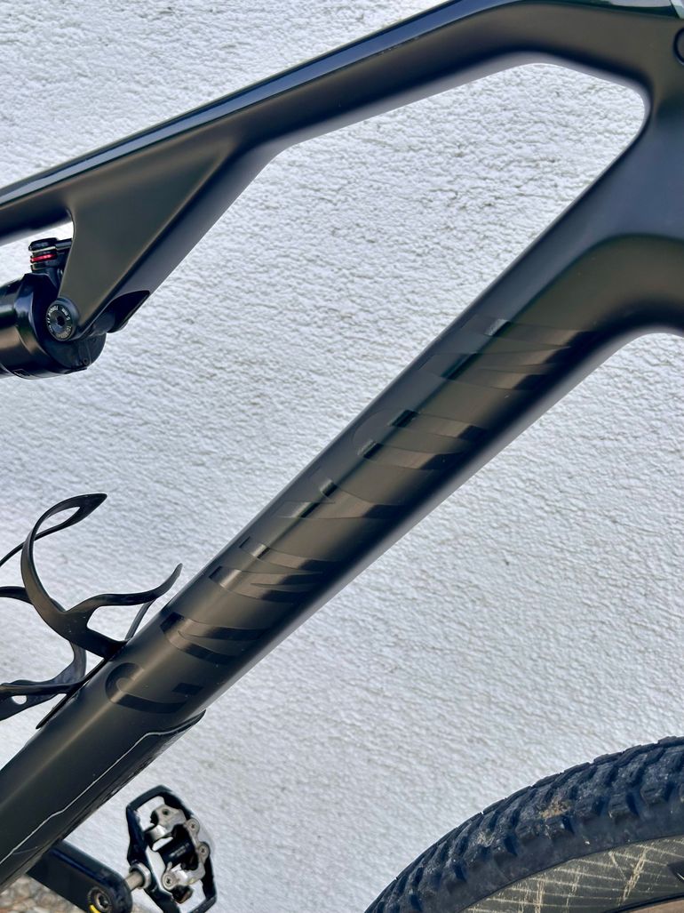 Used Canyon Lux CF SLX 9.0 2020 2020 Mountainbike — image 4 of 8