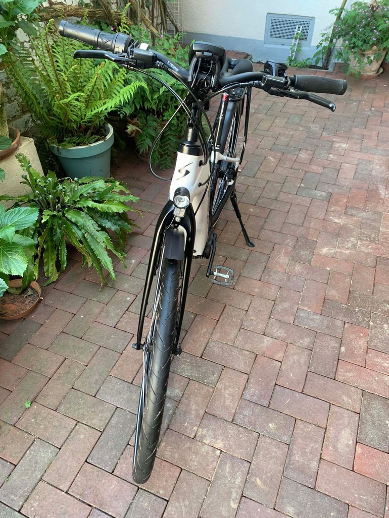 Used Simplon Chenoa Bosch CX B3; UNI Enviolo HD 2023 2023 Urban, White — image 4 of 12