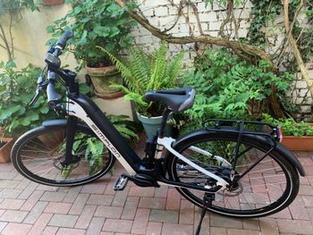 Used Simplon Chenoa Bosch CX B3; UNI Enviolo HD 2023 2023 Urban, White — image 3 of 12