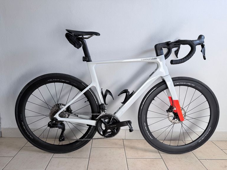Used Cannondale SuperSix EVO Neo 3 2023 2023 Road & Gravel, Hellgrau — image 1 of 6