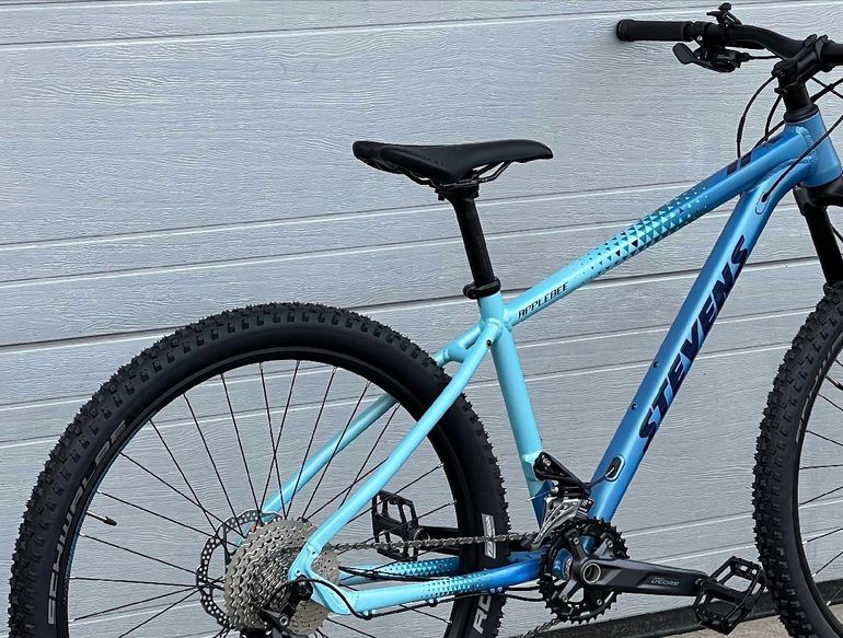 Used Stevens Applebee 2022 2022 Mountainbike, Blue, 27.5 — image 2 of 3