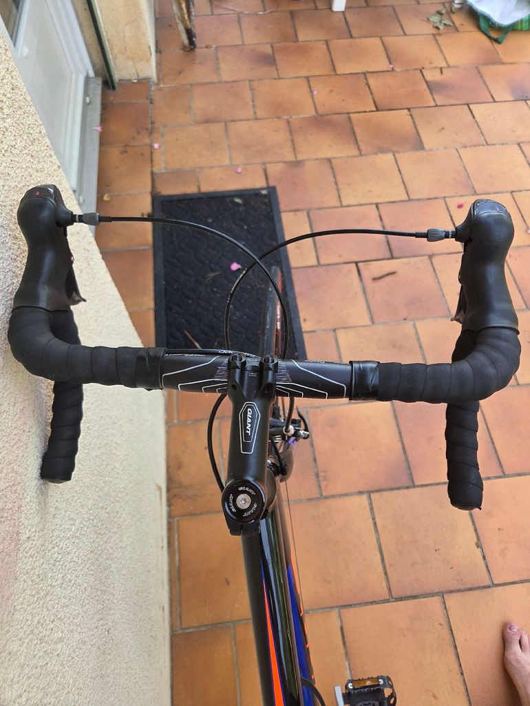 Used Giant Contend 3 2017 2017 Road & Gravel — image 5 of 6
