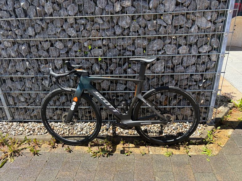 Used Scott Foil RC Pro 2023 2023 Road & Gravel, Blue — image 1 of 11