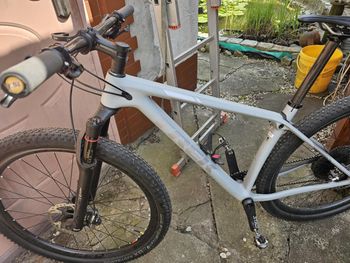 Used Trek Procaliber 9.8 SL 2019 2019 Mountainbike, Light Gray, 27.5, 29 — image 11 of 16