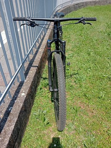 Used Trek Supercaliber 9.7 2020 2020 Mountainbike, Black, 29 — image 8 of 12