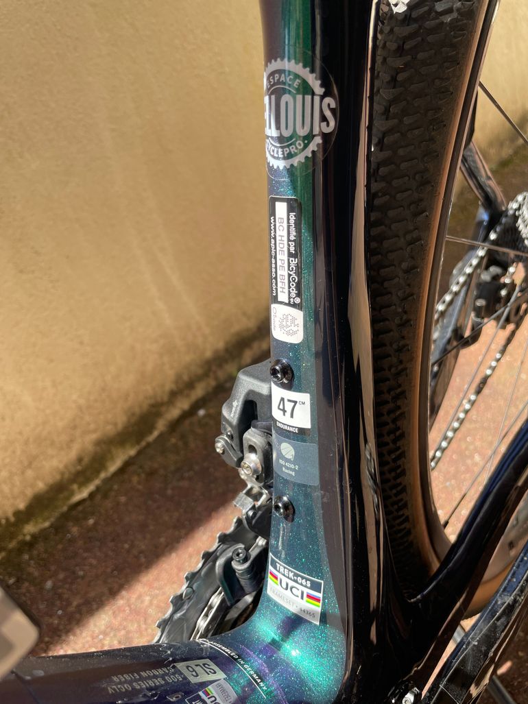 Used Trek Domane SRAM Rival eTap AXS 2024 Road & Gravel — image 4 of 5