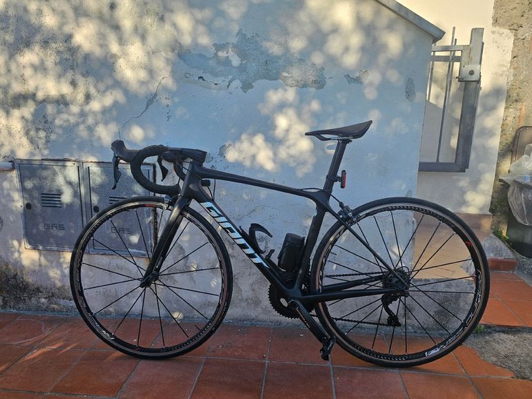 Used Giant TCR Advanced Pro 0 2020 2020 Road & Gravel, Black — image 2 of 8