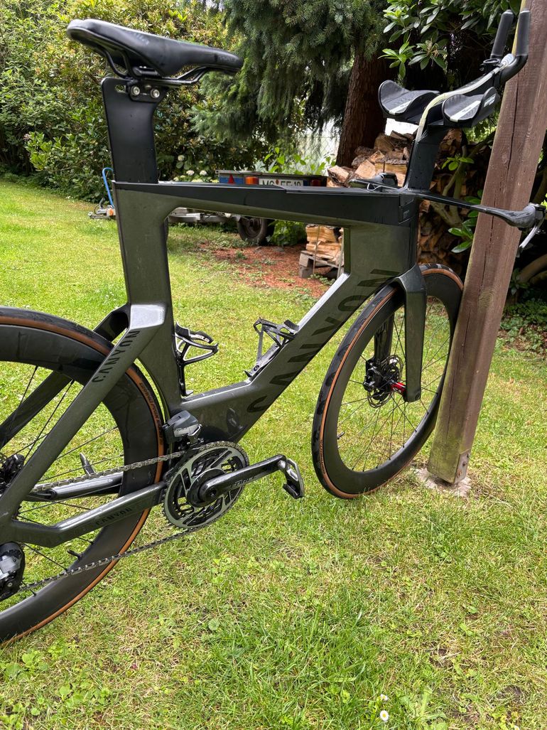 Used Canyon Speedmax CF SLX 8 eTap 2022 2022 Road & Gravel — image 4 of 5