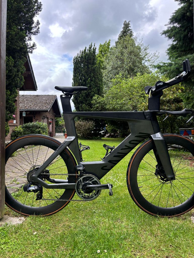Used Canyon Speedmax CF SLX 8 eTap 2022 2022 Road & Gravel — image 1 of 5