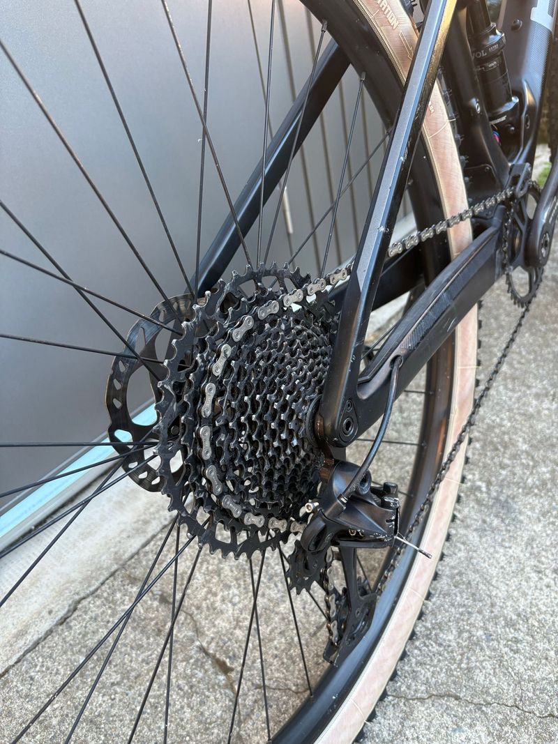 Used BMC Fourstroke 01 THREE 2020 2020 Mountainbike, Black, 29 — image 5 of 5