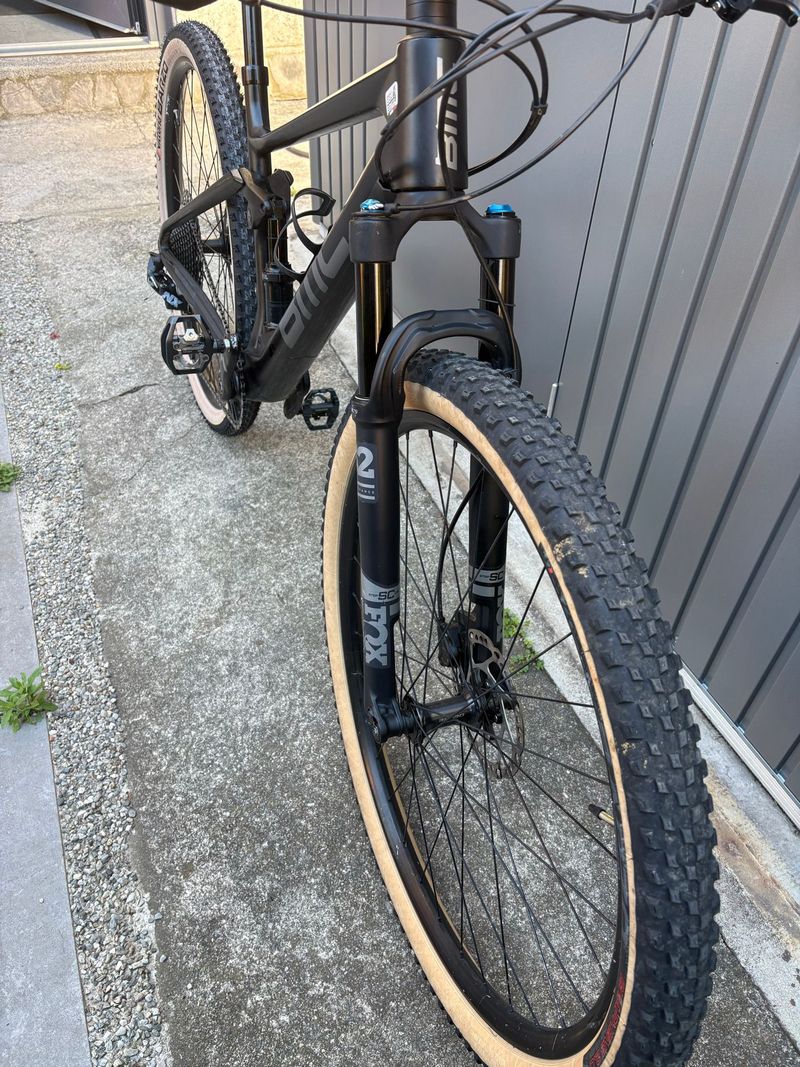 Used BMC Fourstroke 01 THREE 2020 2020 Mountainbike, Black, 29 — image 3 of 5