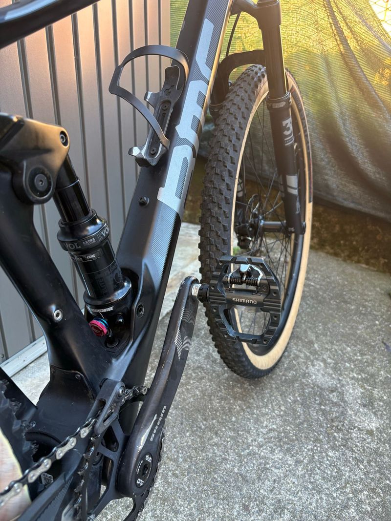 Used BMC Fourstroke 01 THREE 2020 2020 Mountainbike, Black, 29 — image 4 of 5