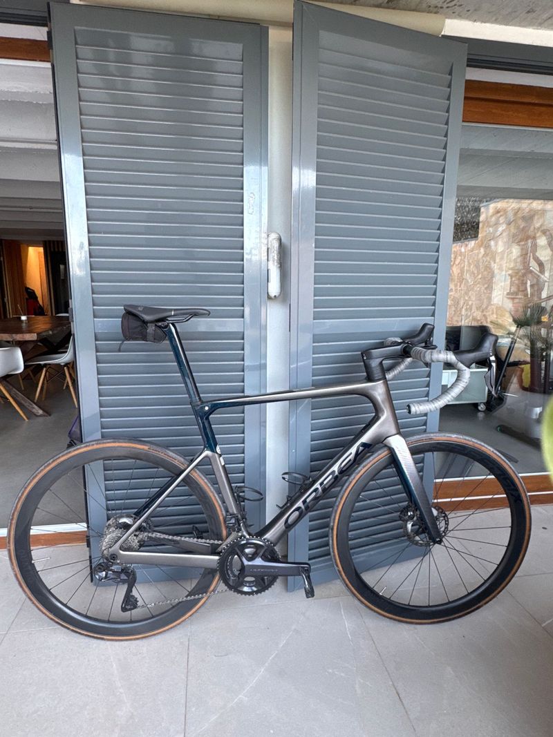Used Orbea ORCA M20iLTD 2022 2022 Road & Gravel, Light Gray — image 1 of 5