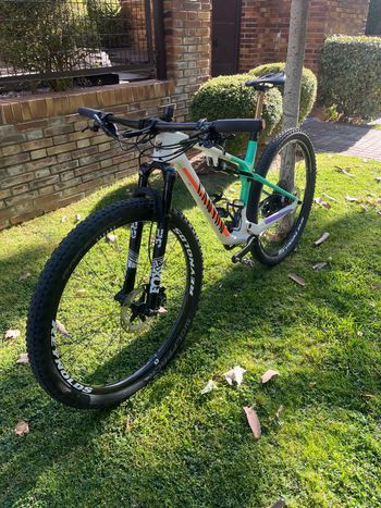 Used Canyon Lux World Cup CF 7 2023 2023 Mountainbike, Weiß — image 8 of 8