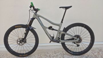 Used Ibis ripmo v2 Custom Frameset 2022 Mountainbike, Light Gray, 29 — image 3 of 6