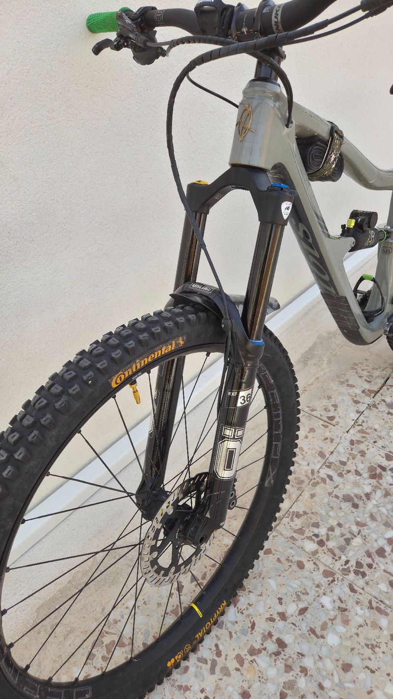 Used Ibis ripmo v2 Custom Frameset 2022 Mountainbike, Light Gray, 29 — image 6 of 6