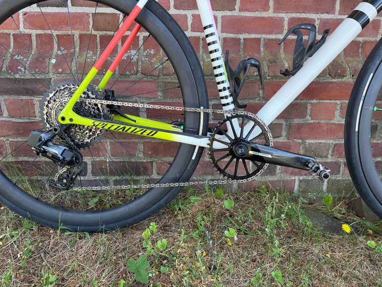 Used Specialized Crux Pro - SRAM Force XPLR eTAP AXS 2024 2024 Road & Gravel, White — image 3 of 5