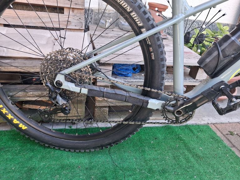 Used Orbea LAUFEY H10 2024 2024 Mountainbike, Light Gray, 29 — image 8 of 8