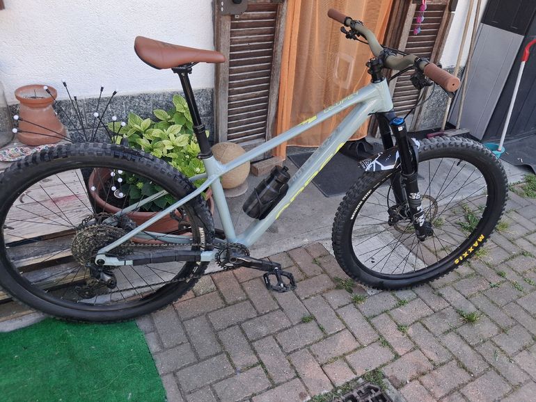 Used Orbea LAUFEY H10 2024 2024 Mountainbike, Light Gray, 29 — image 7 of 8
