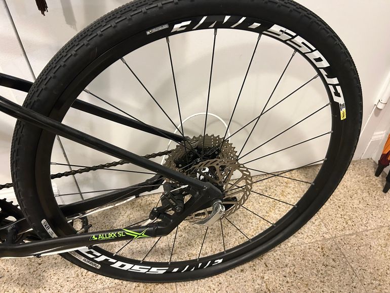 Used Giant Revolt 0 2022 2022 Road & Gravel, Black — image 5 of 5