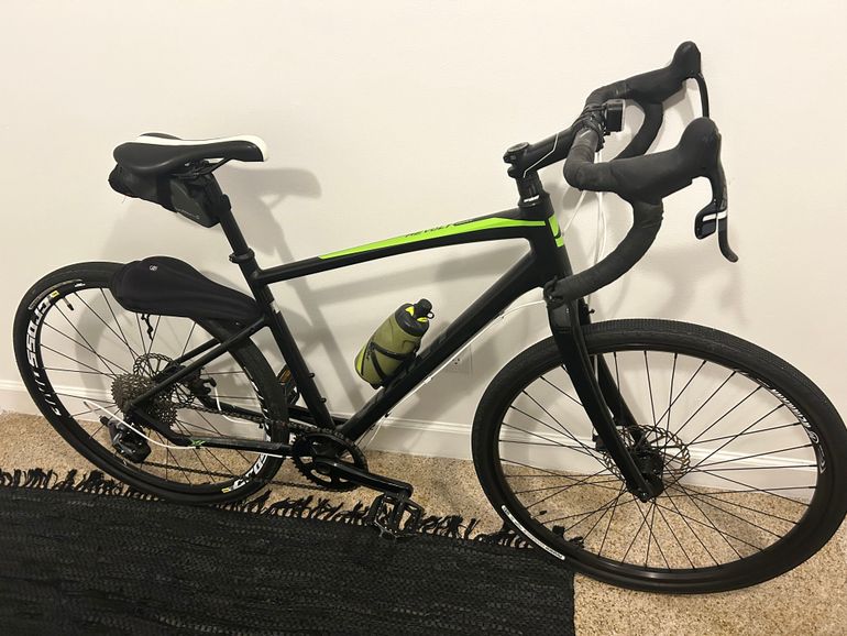 Used Giant Revolt 0 2022 2022 Road & Gravel, Black — image 2 of 5