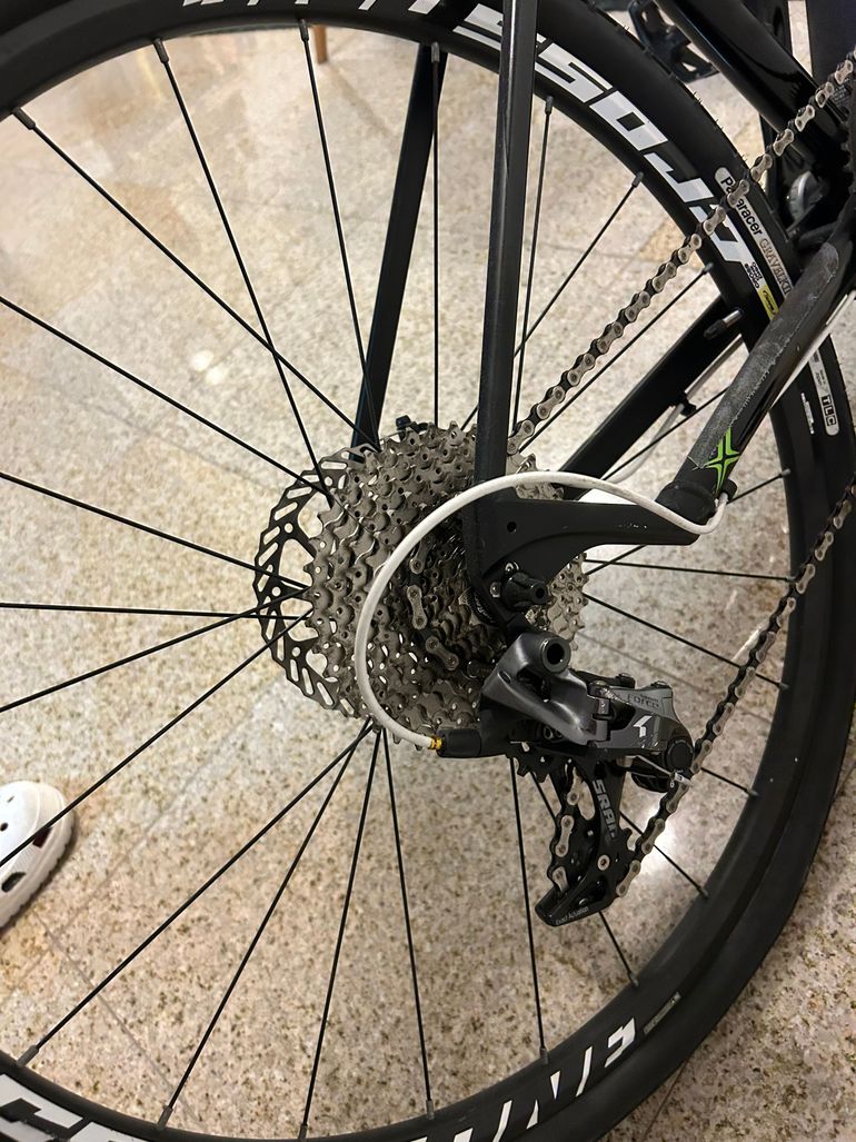 Used Giant Revolt 0 2022 2022 Road & Gravel, Black — image 4 of 5