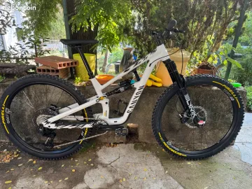 Canyon Spectral CLLCTV 2025 2025 Mountainbike d'occasion — image 4 sur 37