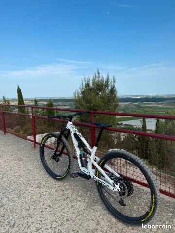 Canyon Spectral CLLCTV 2025 2025 Mountainbike d'occasion — image 2 sur 37