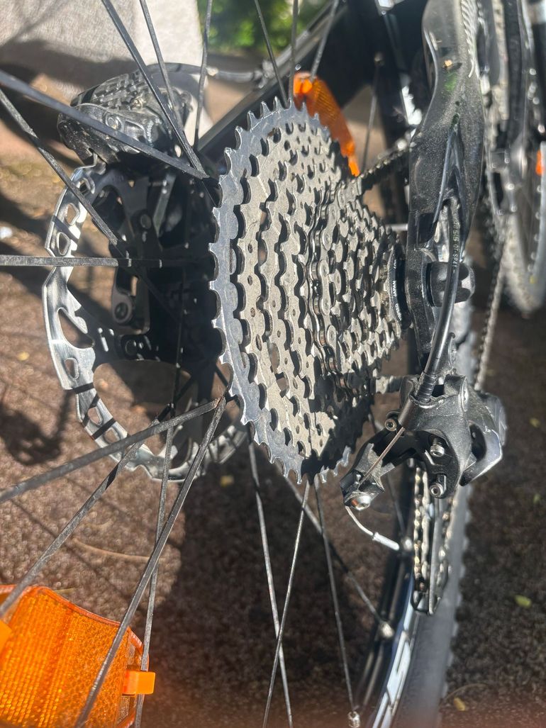 Used Commencal Meta Shimano Deore 2010 Mountainbike, Grün — image 3 of 12