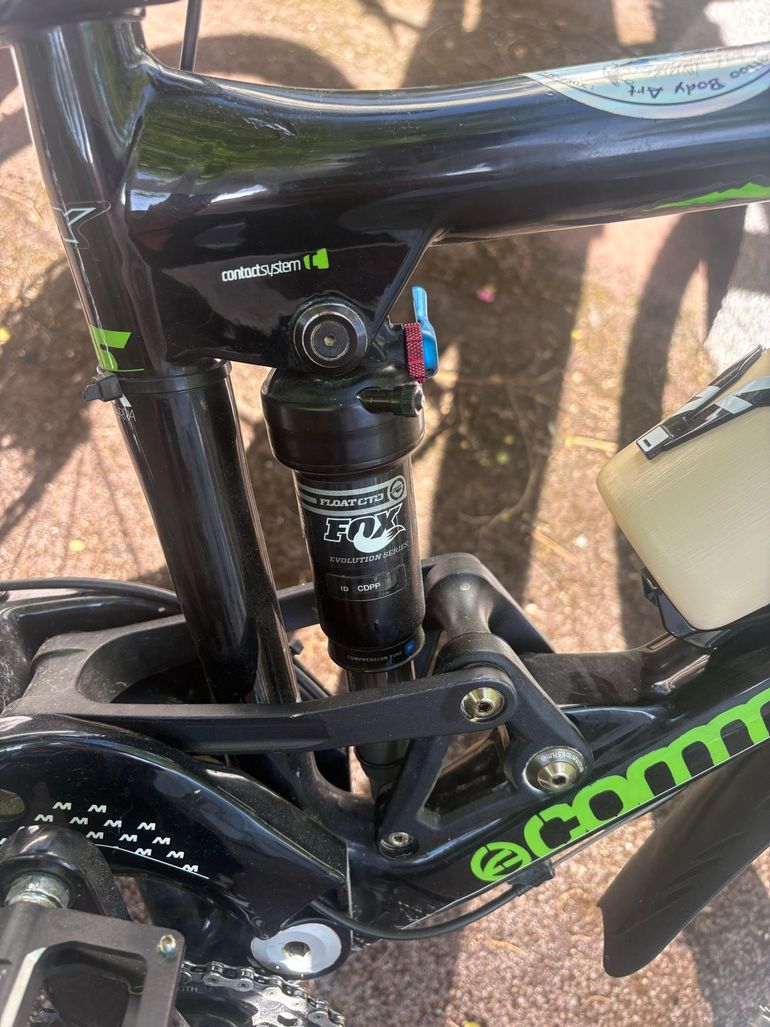 Used Commencal Meta Shimano Deore 2010 Mountainbike, Grün — image 2 of 12