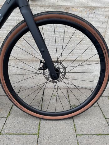 Used CUBE NUROAD PRO 2024 2024 Road & Gravel — image 2 of 10