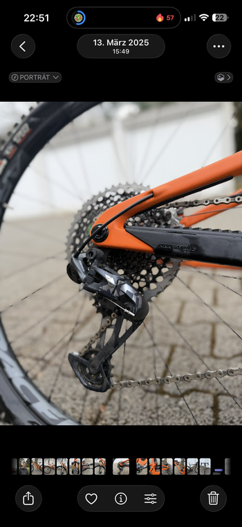 Used Santa Cruz HIGHTOWER X01 / AXS / RSV / Carbon CC / 29 2022 2022 Mountainbike — image 2 of 3