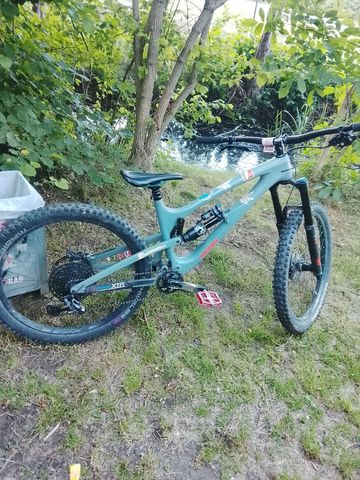 Brugt Diamondback Mission 2C Carbon 2019 2019 Mountainbike — billede 1 af 4