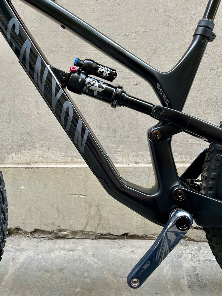 Used Canyon Spectral 29 CF 9 2023 2023 Mountainbike, Black, 29 — image 3 of 15