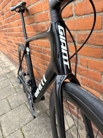 Used Giant Tcr Shimano Ultegra Di2 (12 Speed) 2024 Road & Gravel, Black — image 5 of 7