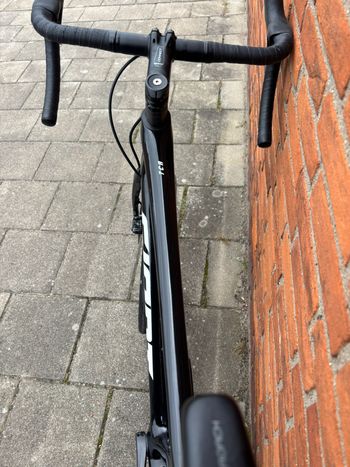 Used Giant Tcr Shimano Ultegra Di2 (12 Speed) 2024 Road & Gravel, Black — image 4 of 7