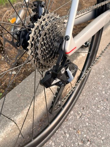 Tweedehands BMC Teammachine SLR FIVE 2023 2023 Road & Gravel — afbeelding 8 van 13