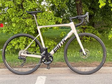 Tweedehands BMC Teammachine SLR FIVE 2023 2023 Road & Gravel — afbeelding 1 van 13
