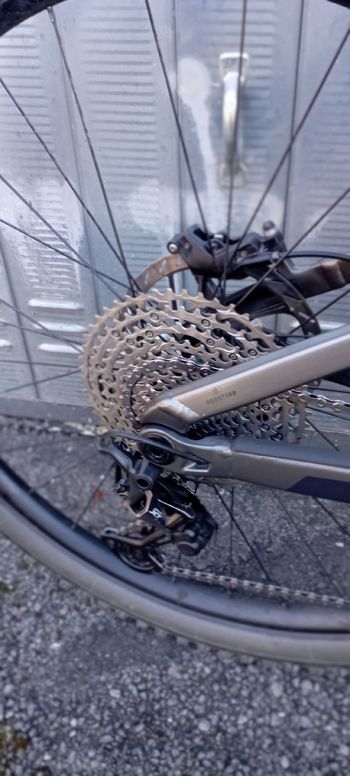 Used Trek Rail 7 Gen 3 2023 2023 Mountainbike, Light Gray, 29 — image 2 of 11