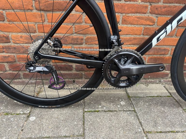 Used Giant Tcr Shimano Ultegra Di2 (12 Speed) 2024 Road & Gravel — image 3 of 6