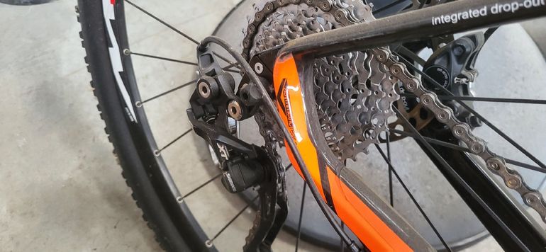 Used Wilier 101x Shimano Deore XT 2015 Mountainbike — image 4 of 7