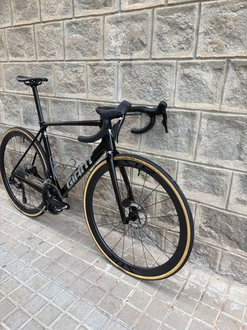 Used Giant Tcr Shimano 105 Di2 2025 Road & Gravel, Black — image 3 of 7
