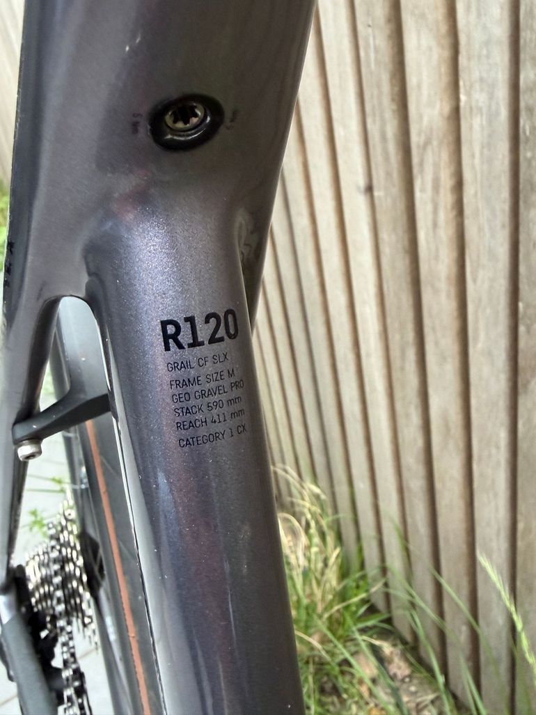 Used Canyon Grail CF SLX 8 Di2 2025 2025 Road & Gravel, Hellgrau — image 10 of 15